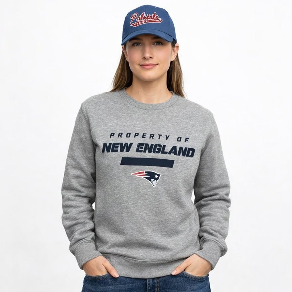 Nike New England Patriots Gray Sweatshirt and Blue Hat Ball Cap Size Small